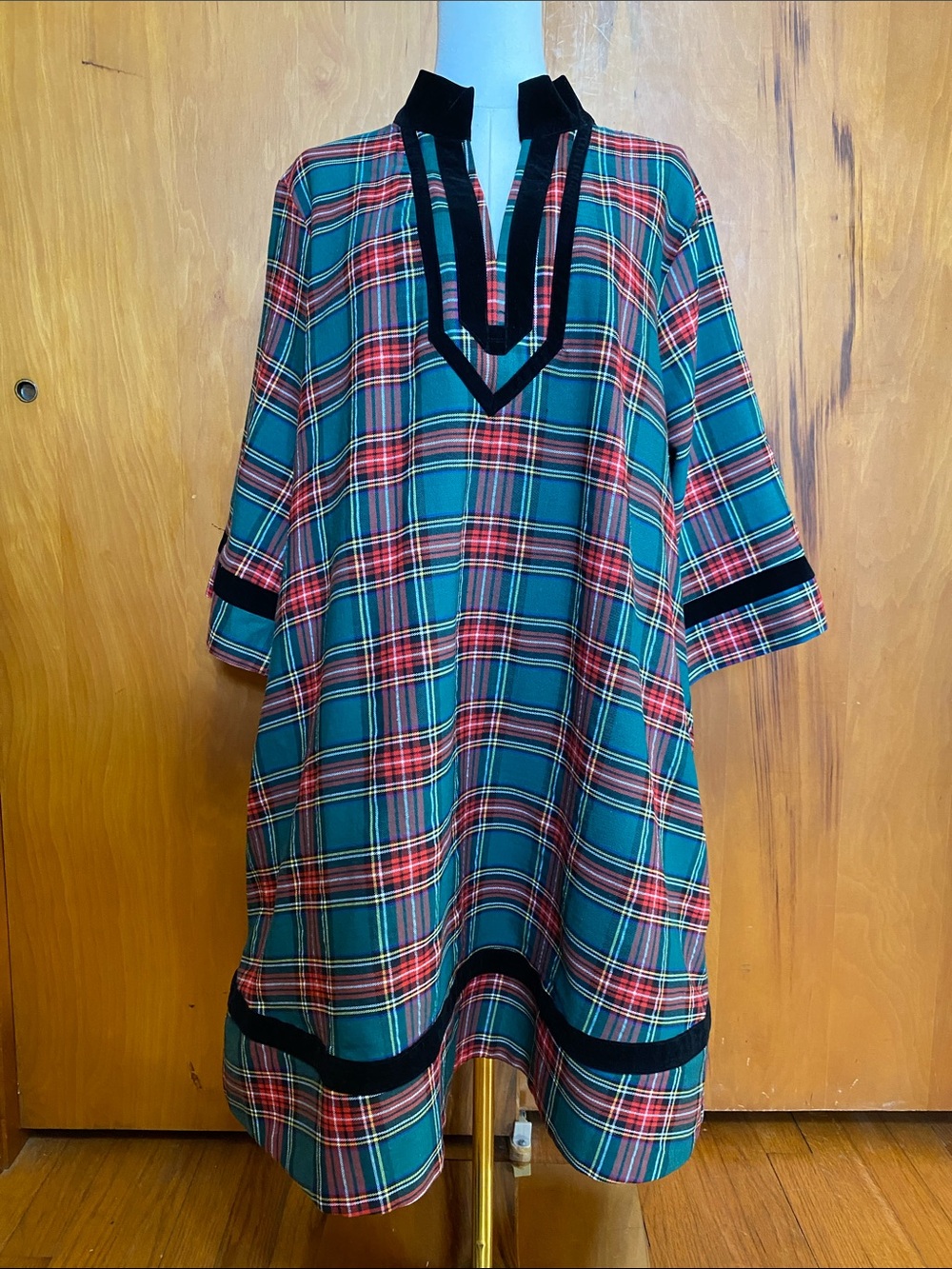 entro Red Green Plaid Midi Dress Tent Tunic Black Velvet Trim Festive Holidays
